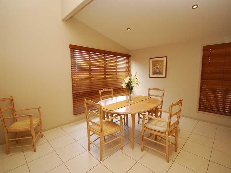 6 St Lucia Crescent, Parrearra QLD 4575