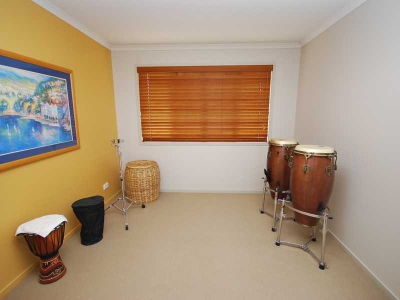 6 St Lucia Crescent, Parrearra QLD 4575