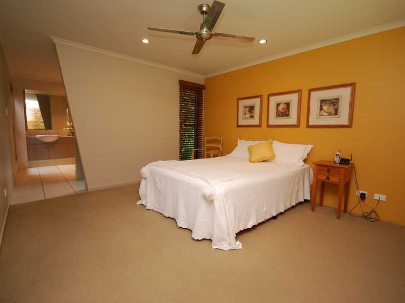 6 St Lucia Crescent, Parrearra QLD 4575