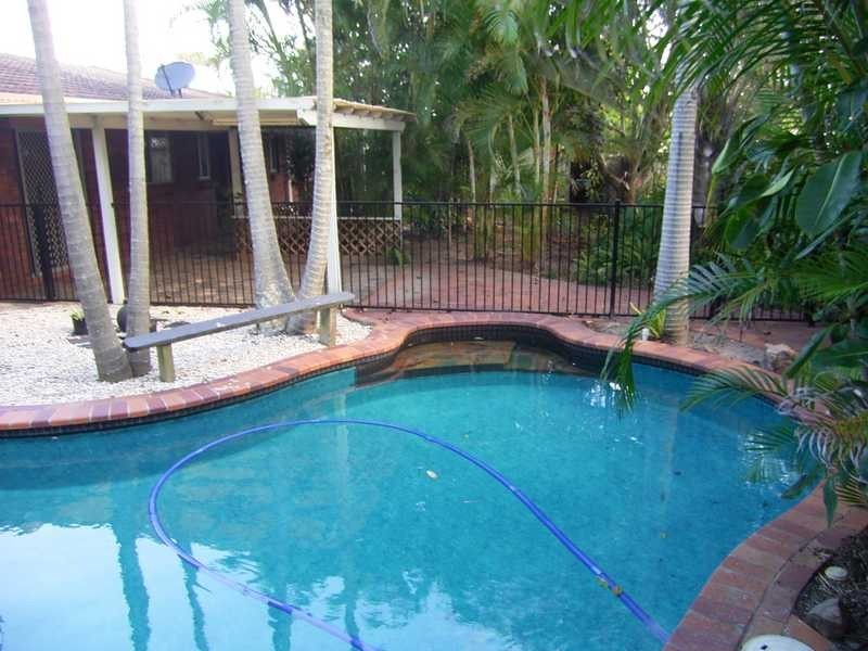 2 Mulgani Street, Warana QLD 4575