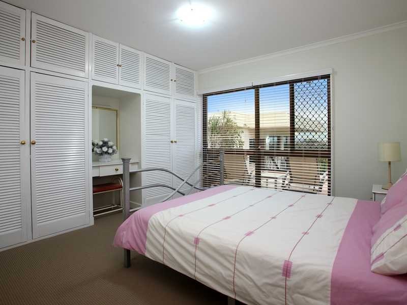 31 Yakola Parade, Alexandra Headland QLD 4572