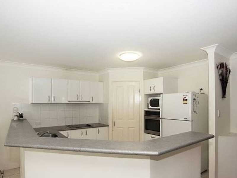 8 Veerings Court, Twin Waters QLD 4564