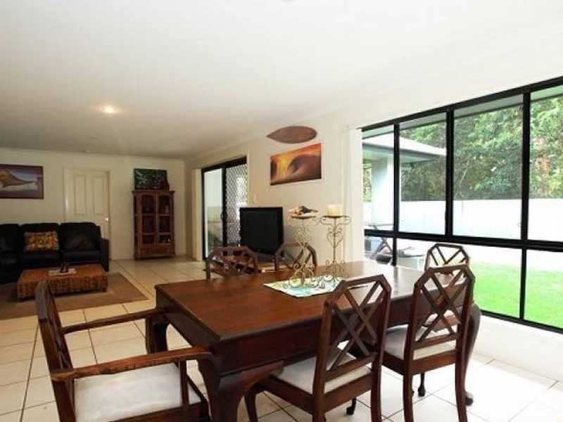 8 Veerings Court, Twin Waters QLD 4564