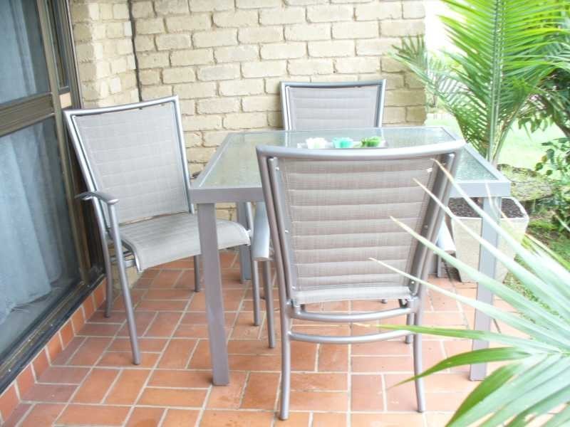 Unit 2/2 Broadmeadows Road, Maroochydore QLD 4558