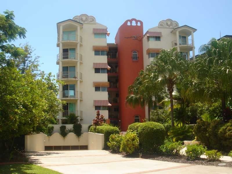 Unit 4/86 Duporth Avenue, Maroochydore QLD 4558