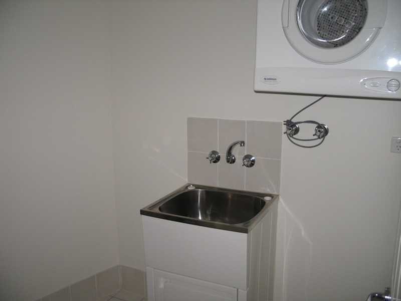 Unit 4/86 Duporth Avenue, Maroochydore QLD 4558