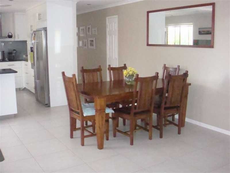1 Balyata St, Warana QLD 4575