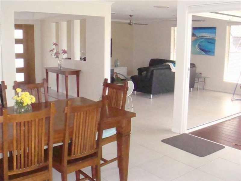 1 Balyata St, Warana QLD 4575