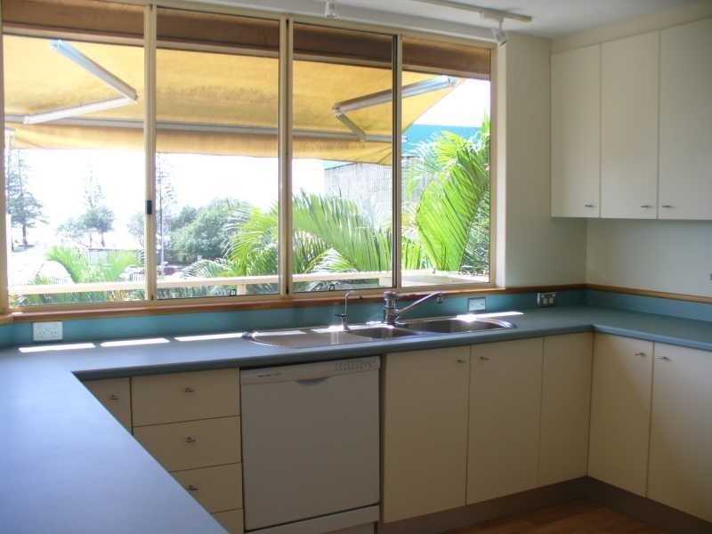 Unit 5/6 Alice Street, Alexandra Headland QLD 4572