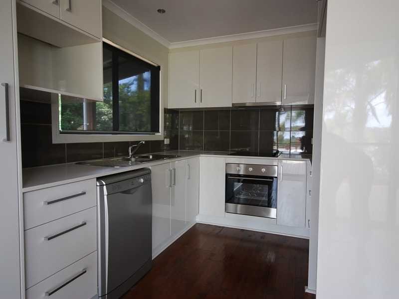 25 Palm Drive, Mooloolaba QLD 4557