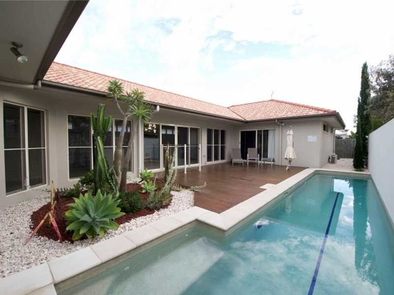 14 Magnetic Street, Parrearra QLD 4575