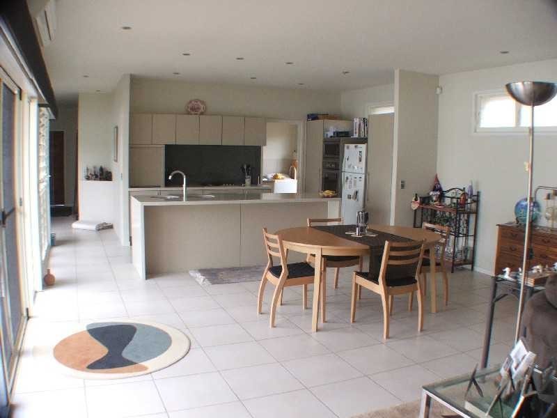 14 Magnetic Street, Parrearra QLD 4575