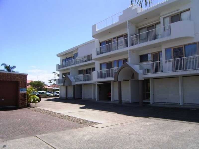 Unit 3/123 Brisbane Rd, Mooloolaba QLD 4557