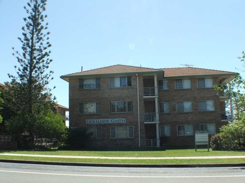 Unit 8/10 Coonowrin Street, Battery Hill QLD 4551