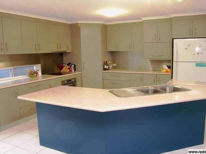 17 White Cedar Drive, Meridan Plains QLD 4551