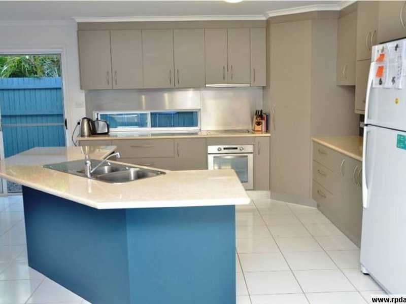 17 White Cedar Drive, Meridan Plains QLD 4551