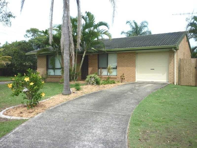 14 Parari Street, Warana QLD 4575