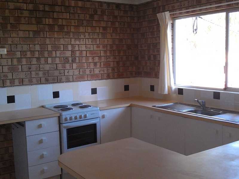 Unit 4/30 Kalinda Ave, Mooloolaba QLD 4557