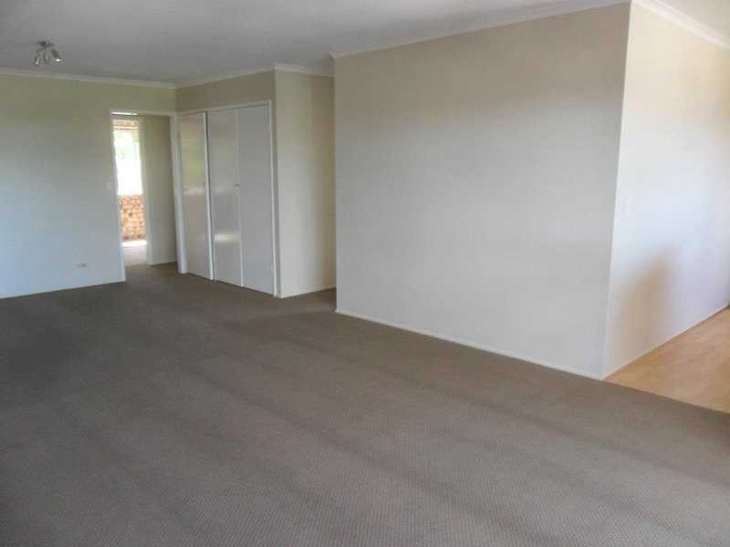 Unit 4/30 Kalinda Ave, Mooloolaba QLD 4557