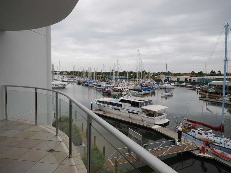 Unit 316/13 Nicklin Way, Minyama QLD 4575