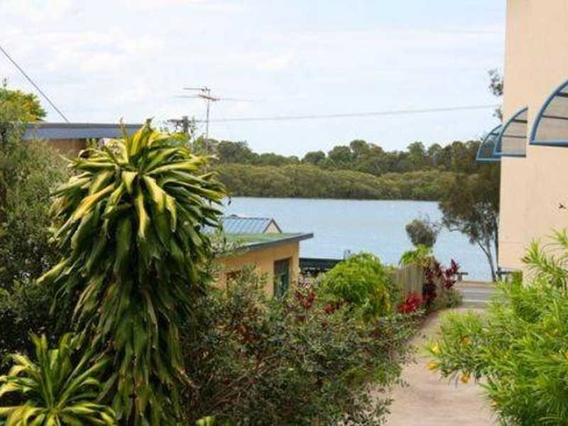 Unit 5/126 Broadwater Avenue, Maroochydore QLD 4558