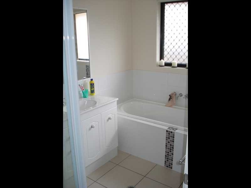 24 Huntley Place, Caloundra West QLD 4551