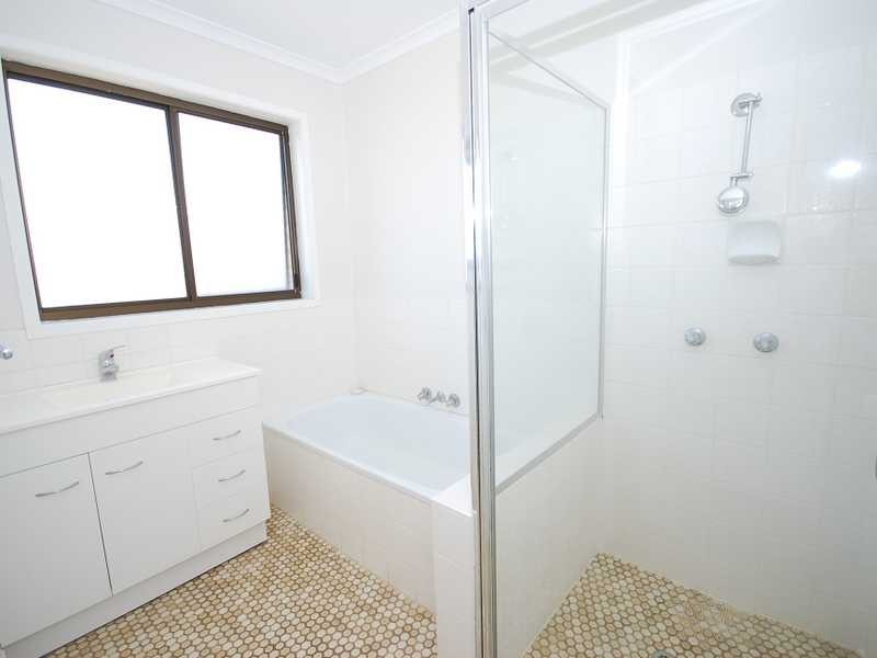 Unit 8/2 Bahlaka Street, Mooloolaba QLD 4557