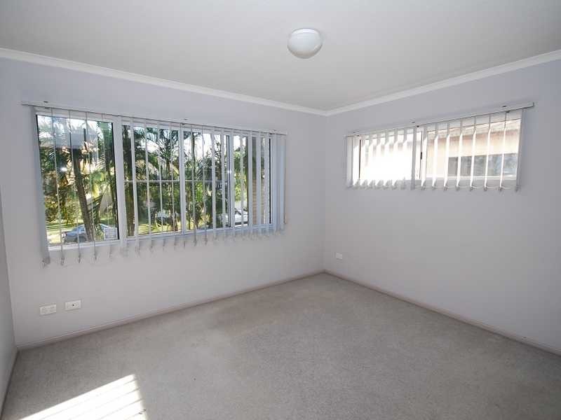 Unit 2/14 Muraban Street, Mooloolaba QLD 4557