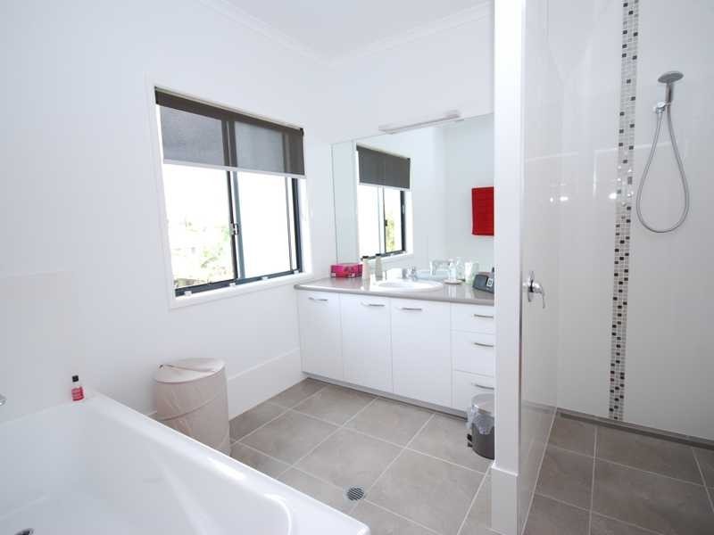 26 Brentwood Avenue, Mooloolaba QLD 4557