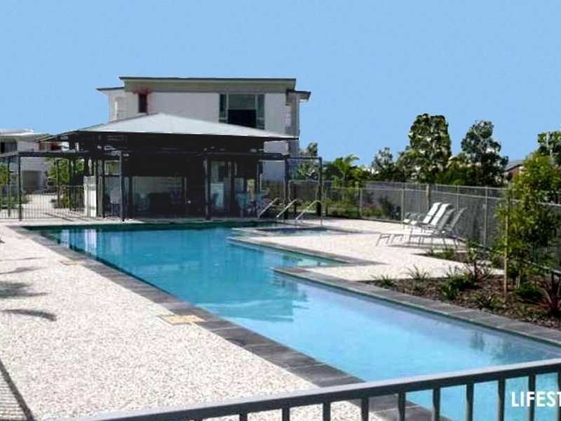 Unit 18/10 Grand Parade, Parrearra QLD 4575