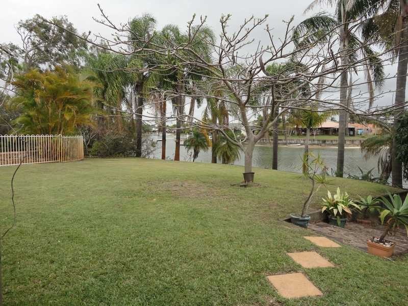 44 Tarwarri Crescent, Mooloolaba QLD 4557