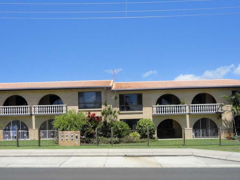 Unit 6/33-35 Goonawarra Drive, Mooloolaba QLD 4557