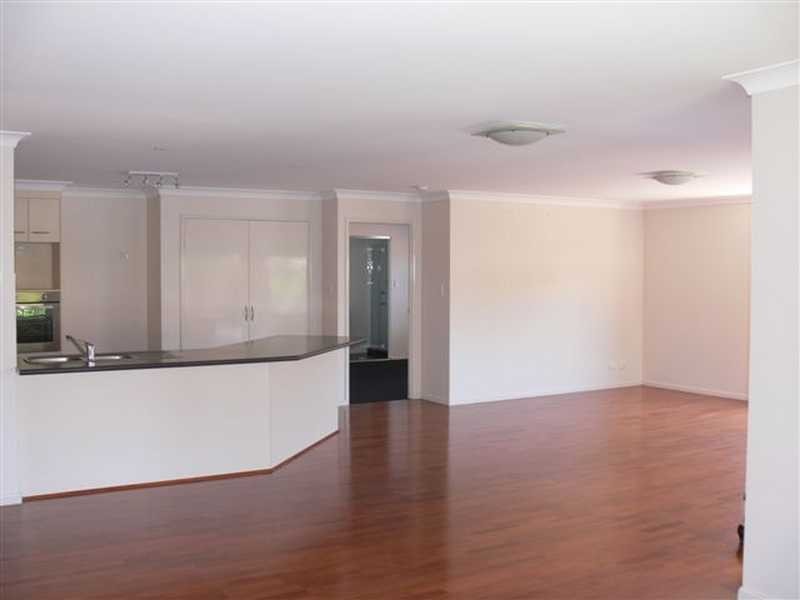 42 Gallery Place, Little Mountain QLD 4551