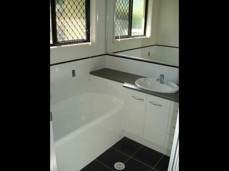 42 Gallery Place, Little Mountain QLD 4551