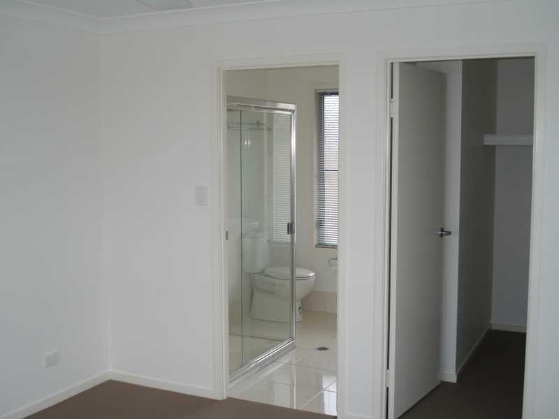 4 Maplespring Street, Sippy Downs QLD 4556