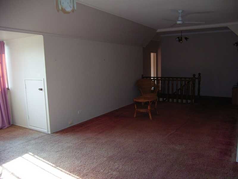 Unit 3/2 Balyarta Cres, Mooloolaba QLD 4557