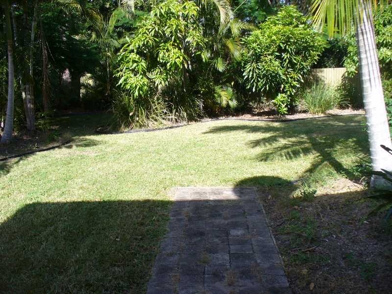 21 Amarina Avenue, Mooloolaba QLD 4557