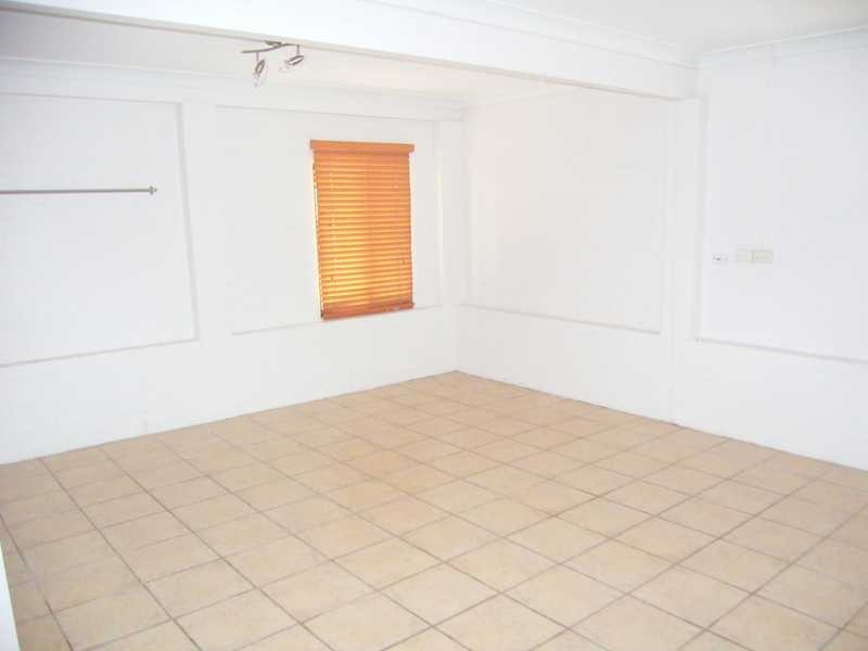 21 Amarina Avenue, Mooloolaba QLD 4557