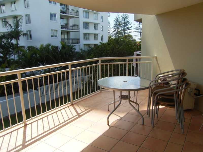 Unit 351/180 Alexandra Parade, Alexandra Headland QLD 4572