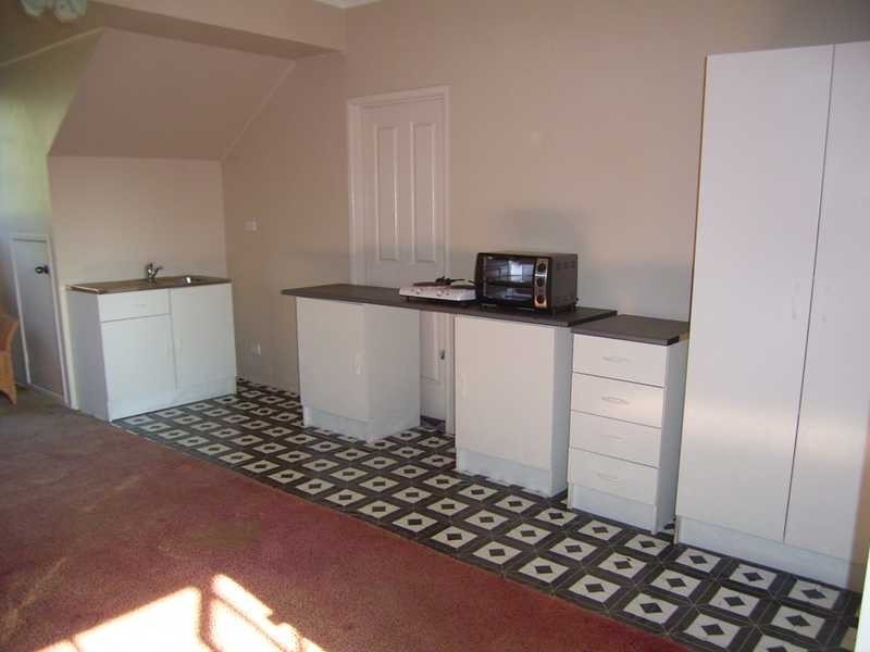 Unit 3/2 Balyarta Cres, Mooloolaba QLD 4557