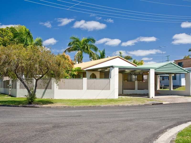 40 Brentwood Ave, Mooloolaba QLD 4557