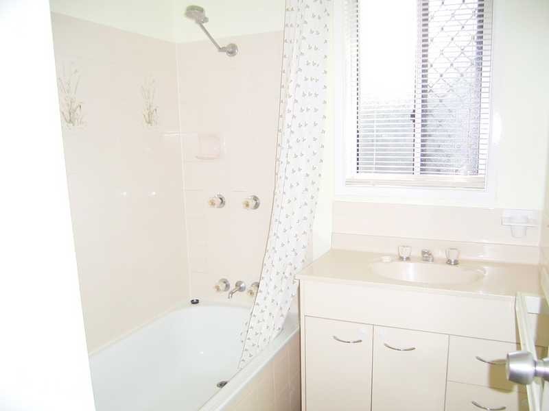 18 Anthony Ave, Mooloolaba QLD 4557