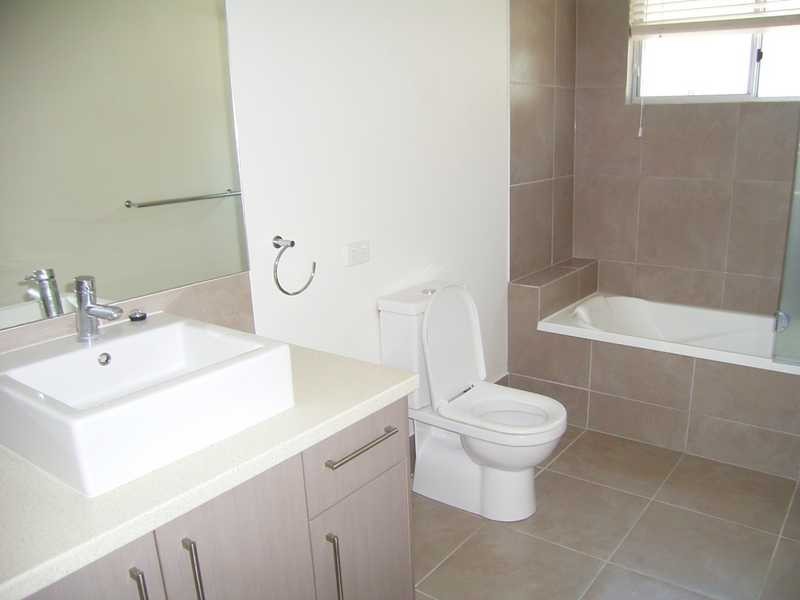 1/15-17 Edward St, Alexandra Headland QLD 4572