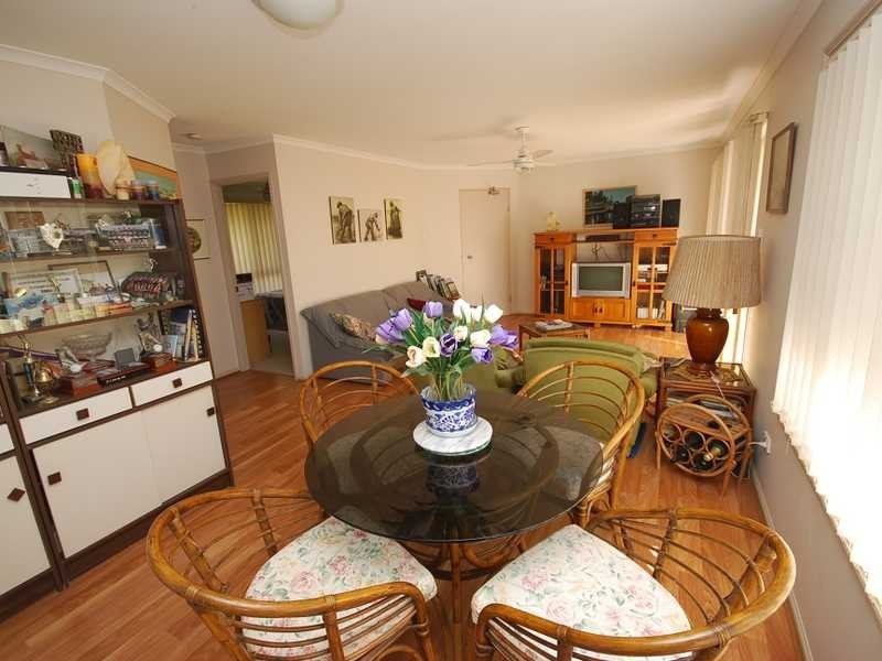 Unit 2/27 Camfield Street, Alexandra Headland QLD 4572