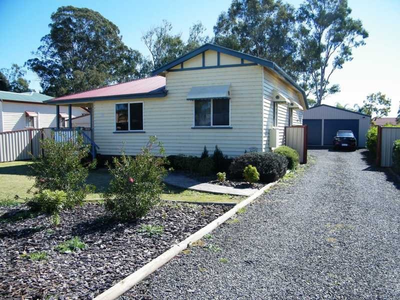 18 Martin Place, Kingaroy QLD 4610