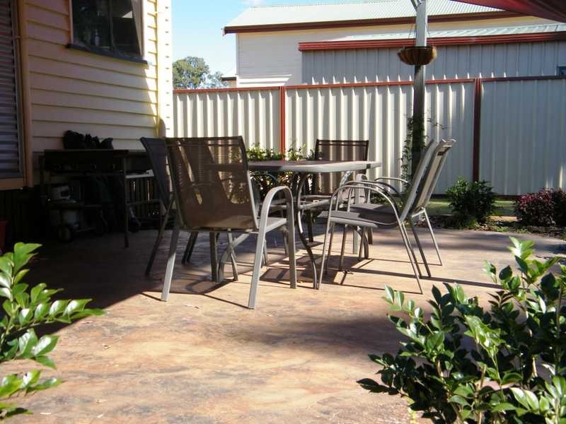 18 Martin Place, Kingaroy QLD 4610