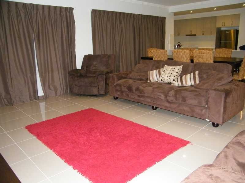 8 Nobby Way, Kingaroy QLD 4610
