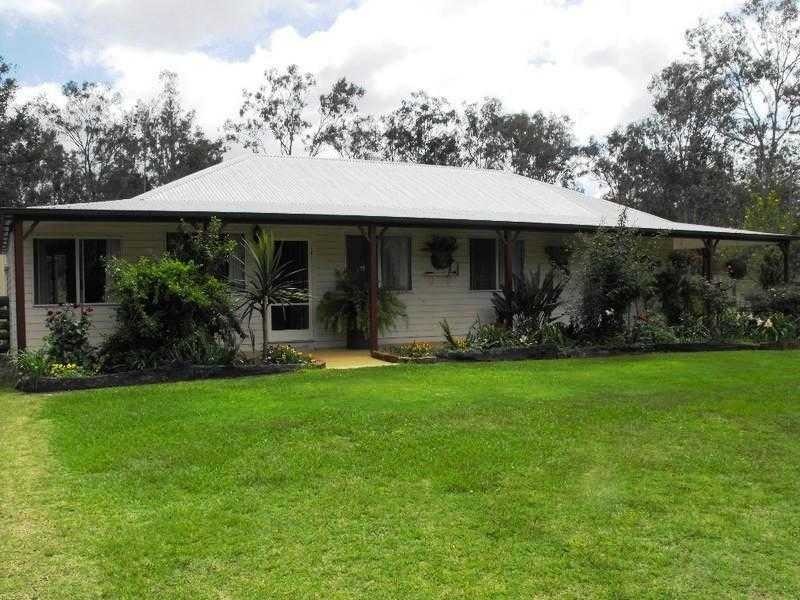 127 Kurrajong Drive, Nanango QLD 4615