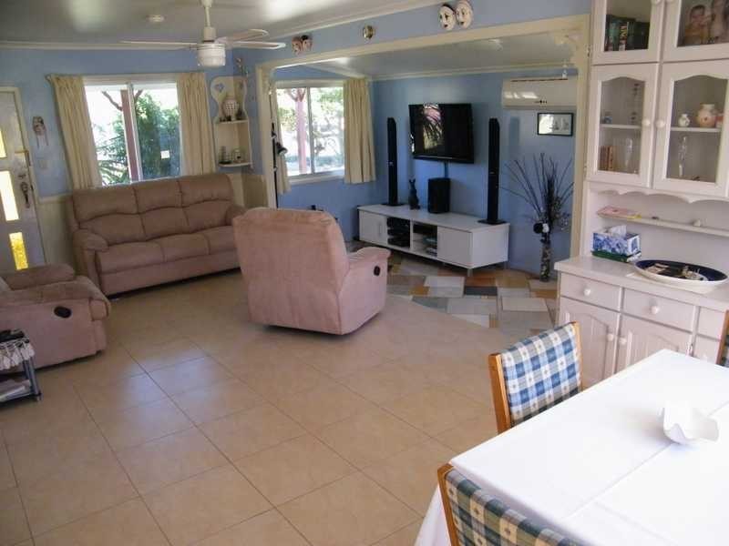 127 Kurrajong Drive, Nanango QLD 4615