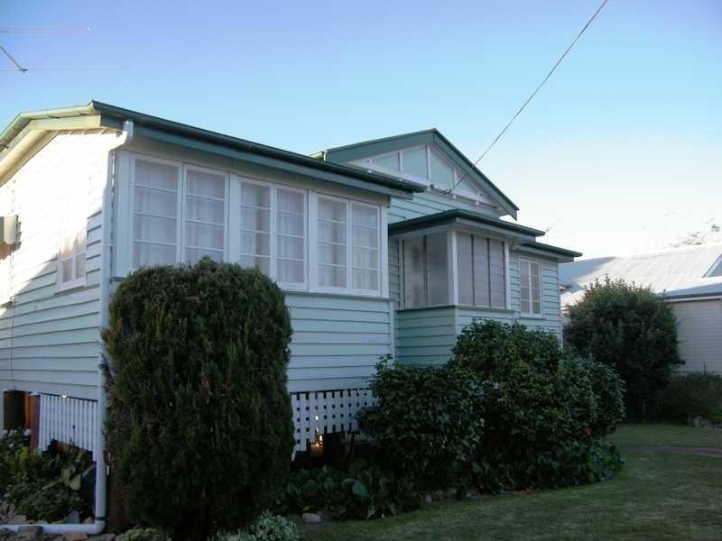 130 Drayton Street, Nanango QLD 4615